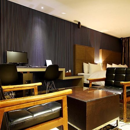 Uijeongbu Latree Hotel Екстер'єр фото