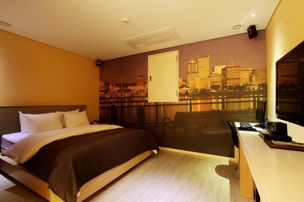 Uijeongbu Latree Hotel Екстер'єр фото