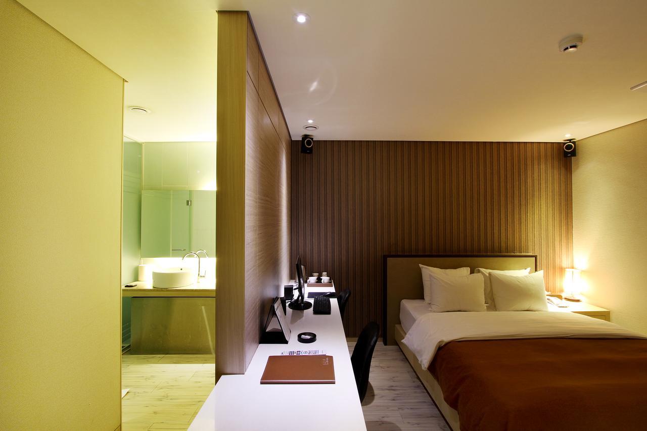 Uijeongbu Latree Hotel Екстер'єр фото