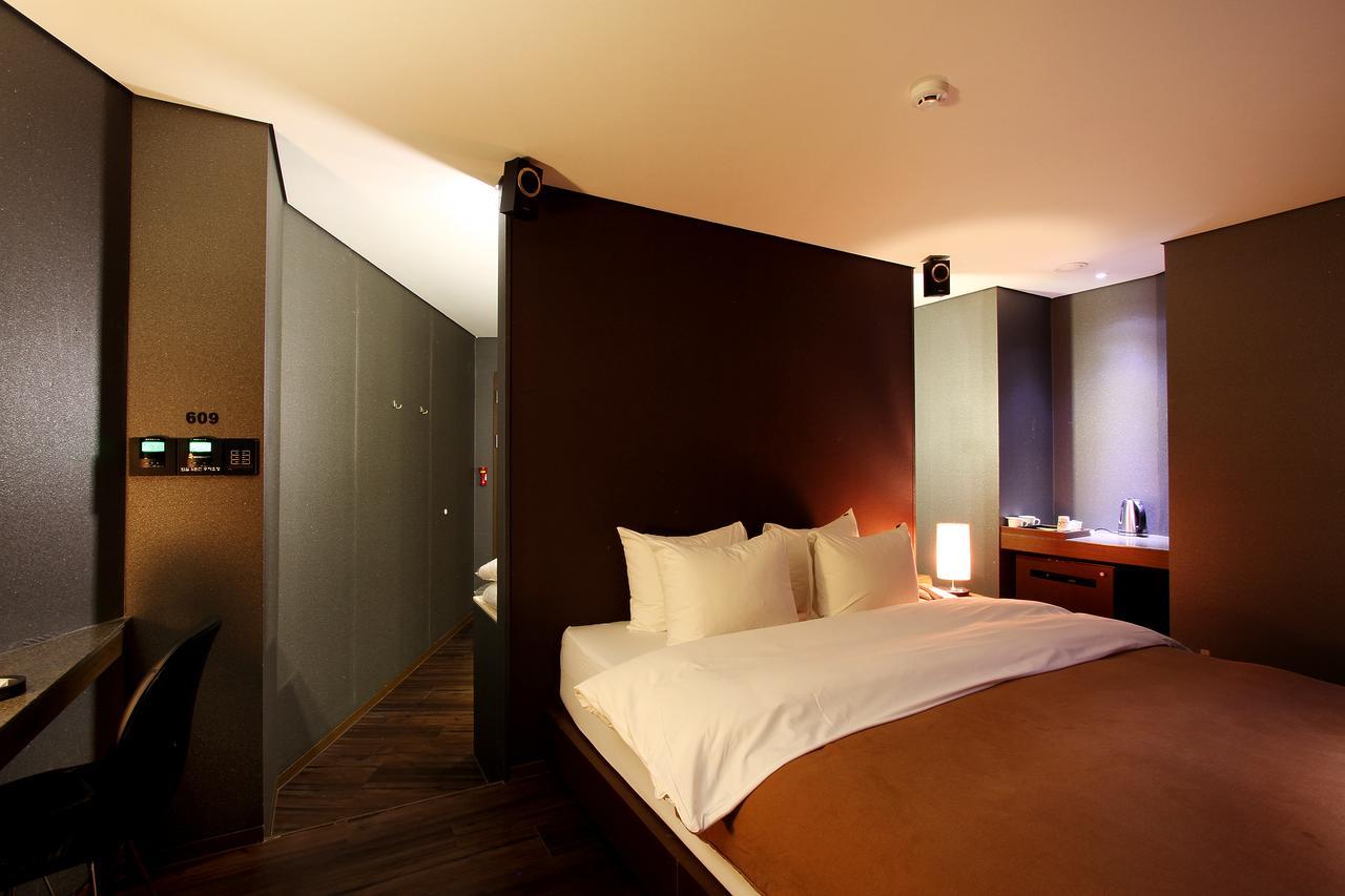 Uijeongbu Latree Hotel Екстер'єр фото