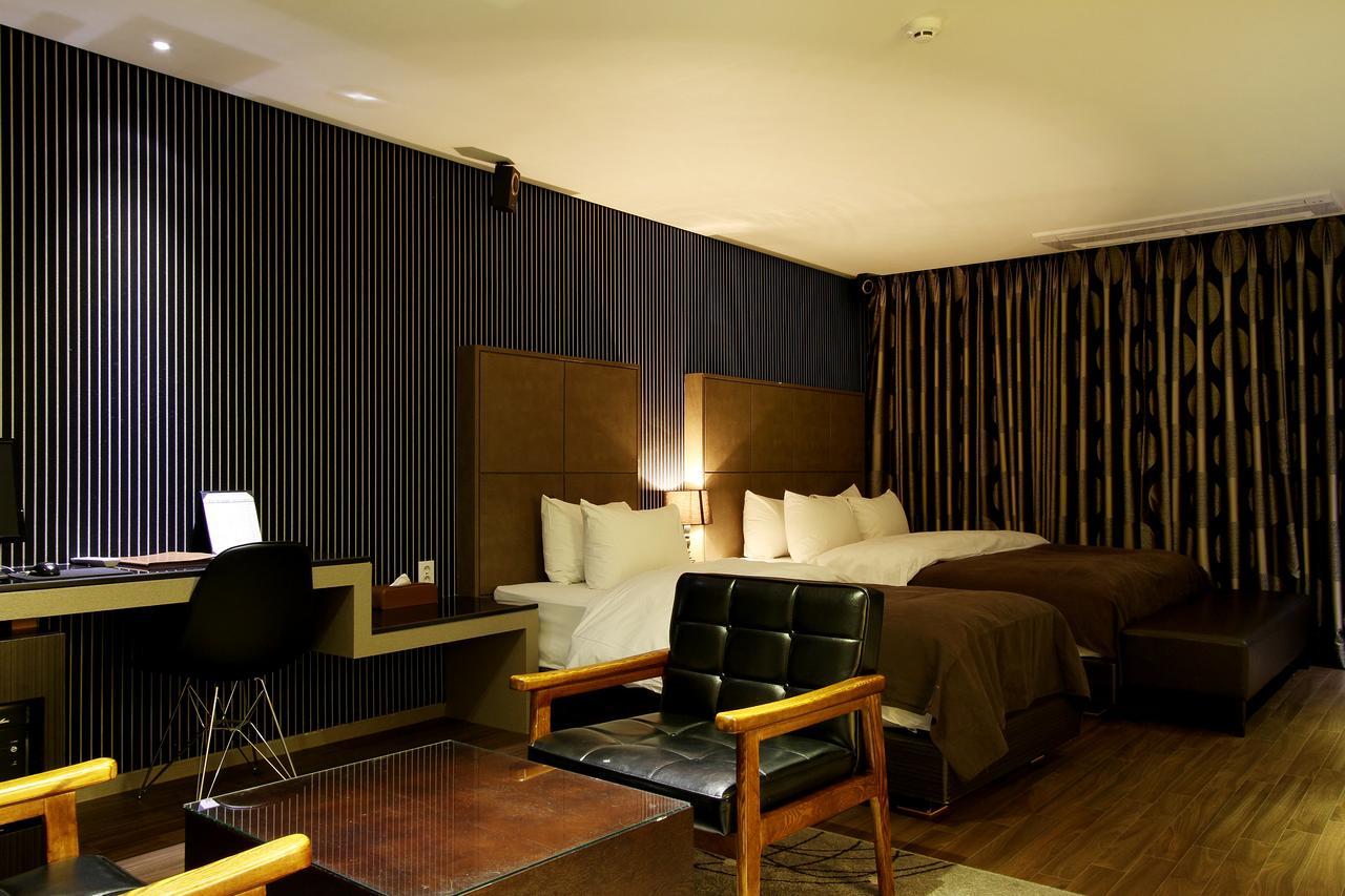 Uijeongbu Latree Hotel Екстер'єр фото