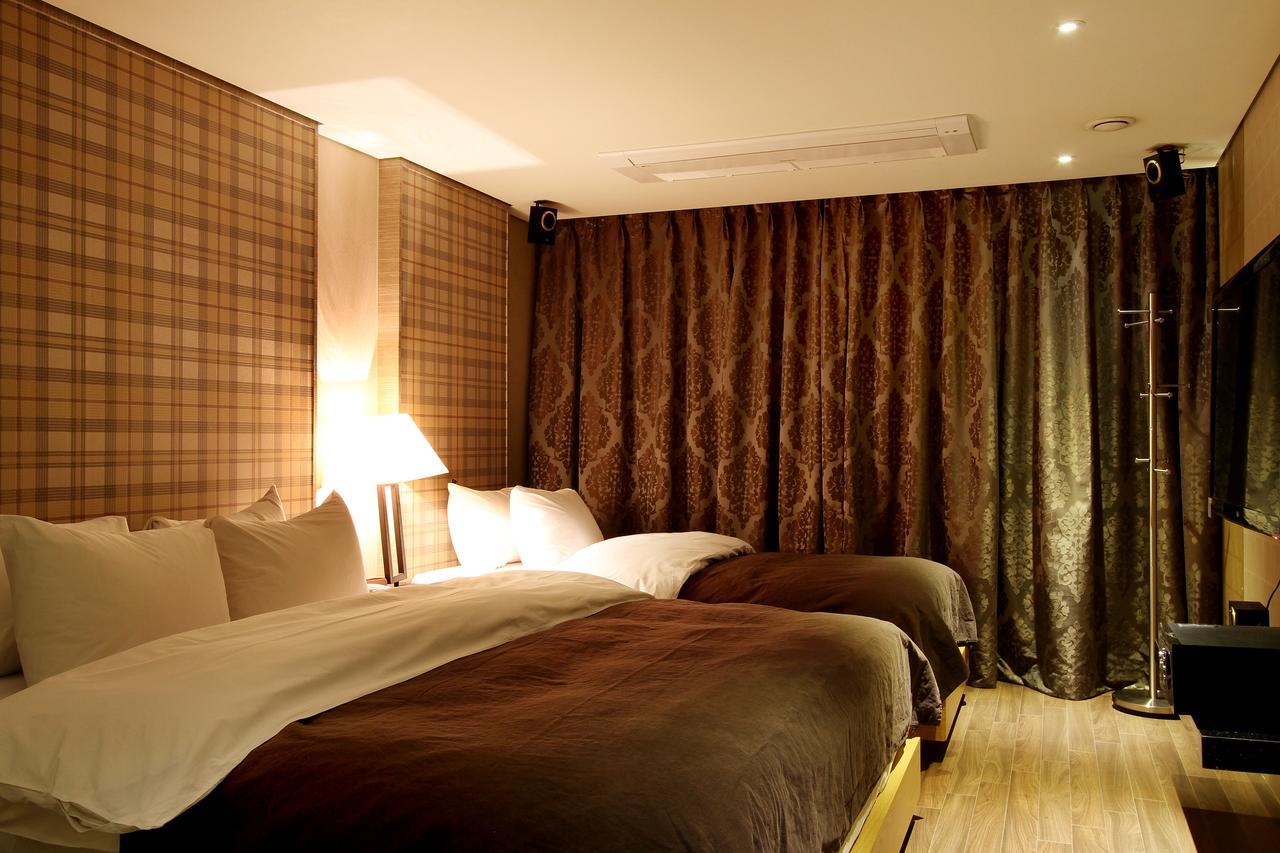 Uijeongbu Latree Hotel Екстер'єр фото