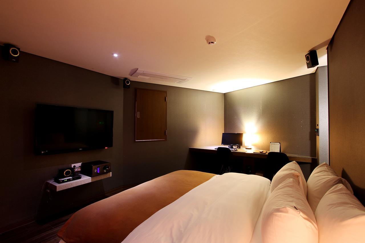 Uijeongbu Latree Hotel Екстер'єр фото