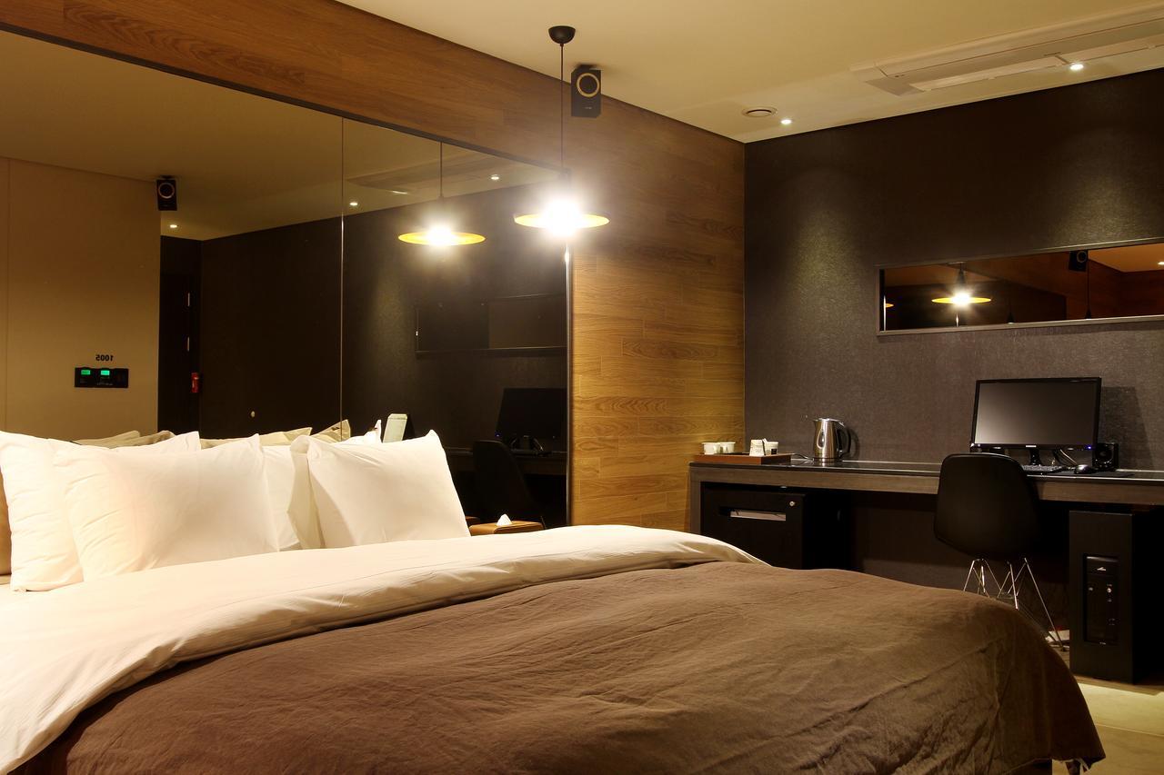 Uijeongbu Latree Hotel Екстер'єр фото
