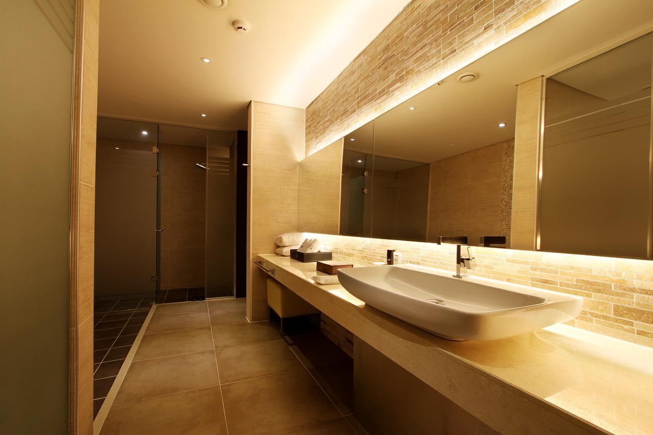 Uijeongbu Latree Hotel Екстер'єр фото