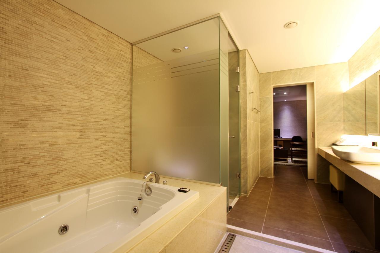 Uijeongbu Latree Hotel Екстер'єр фото