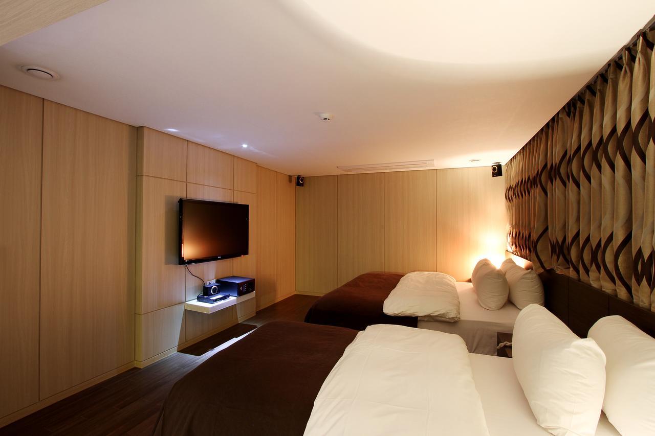 Uijeongbu Latree Hotel Екстер'єр фото