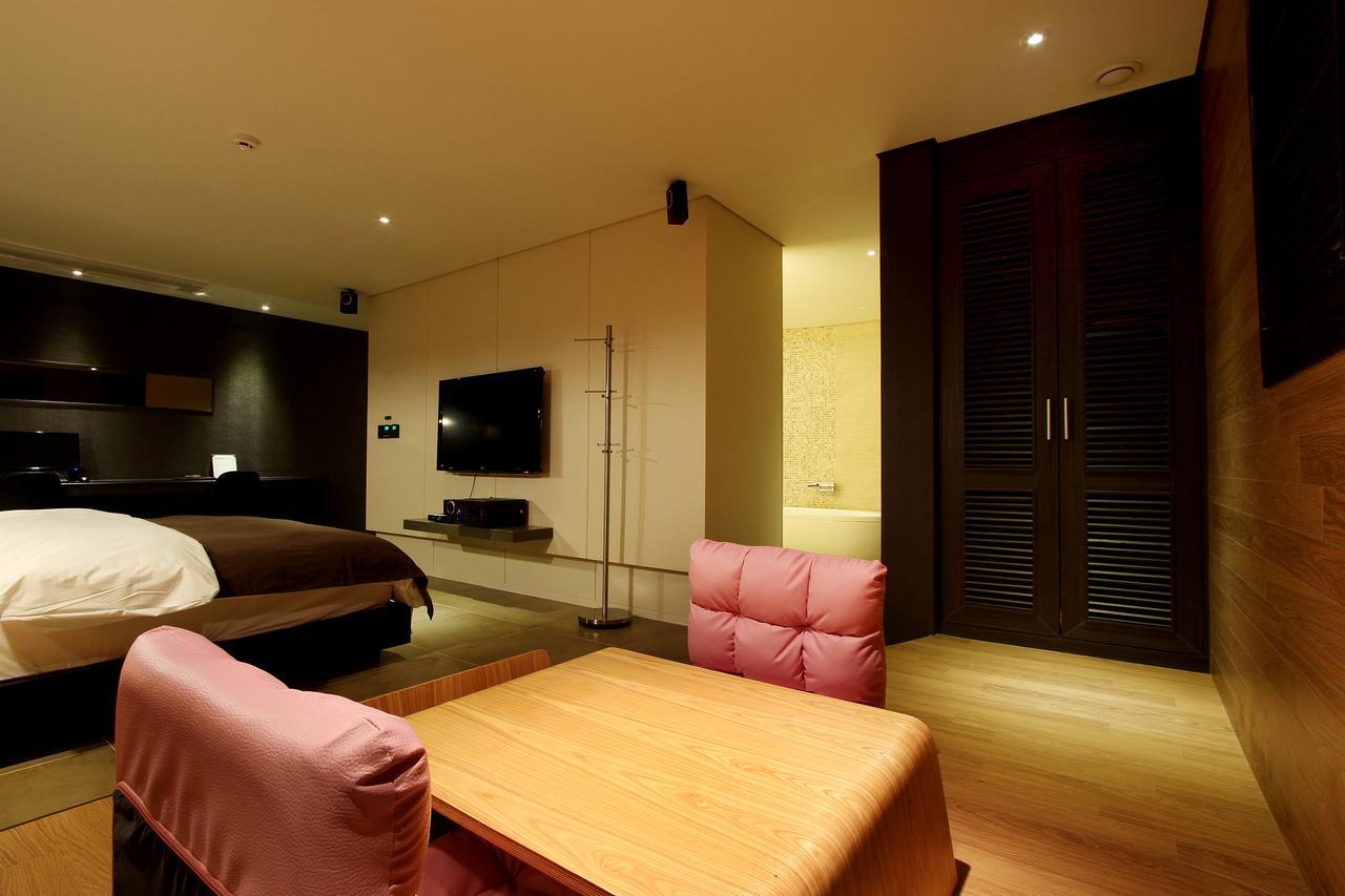 Uijeongbu Latree Hotel Екстер'єр фото
