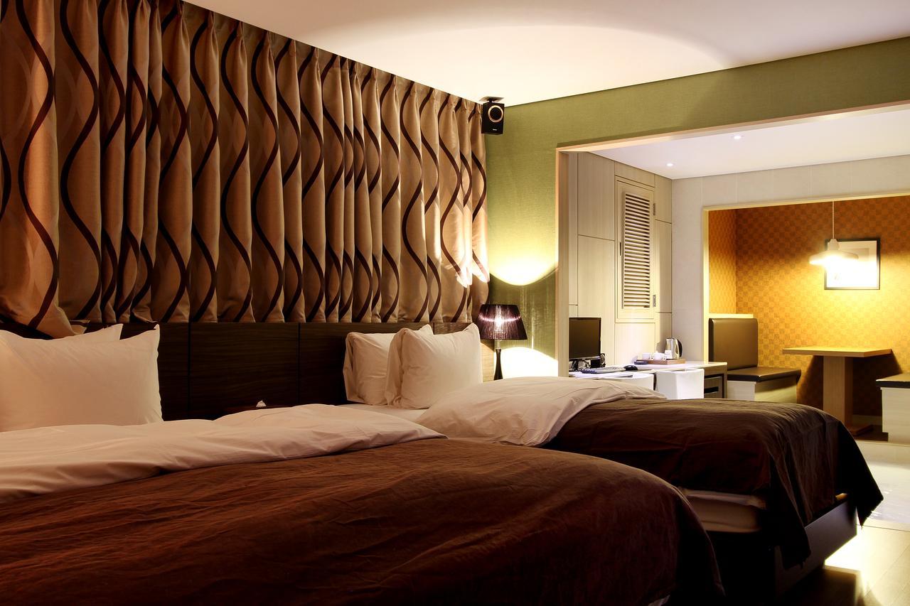 Uijeongbu Latree Hotel Екстер'єр фото
