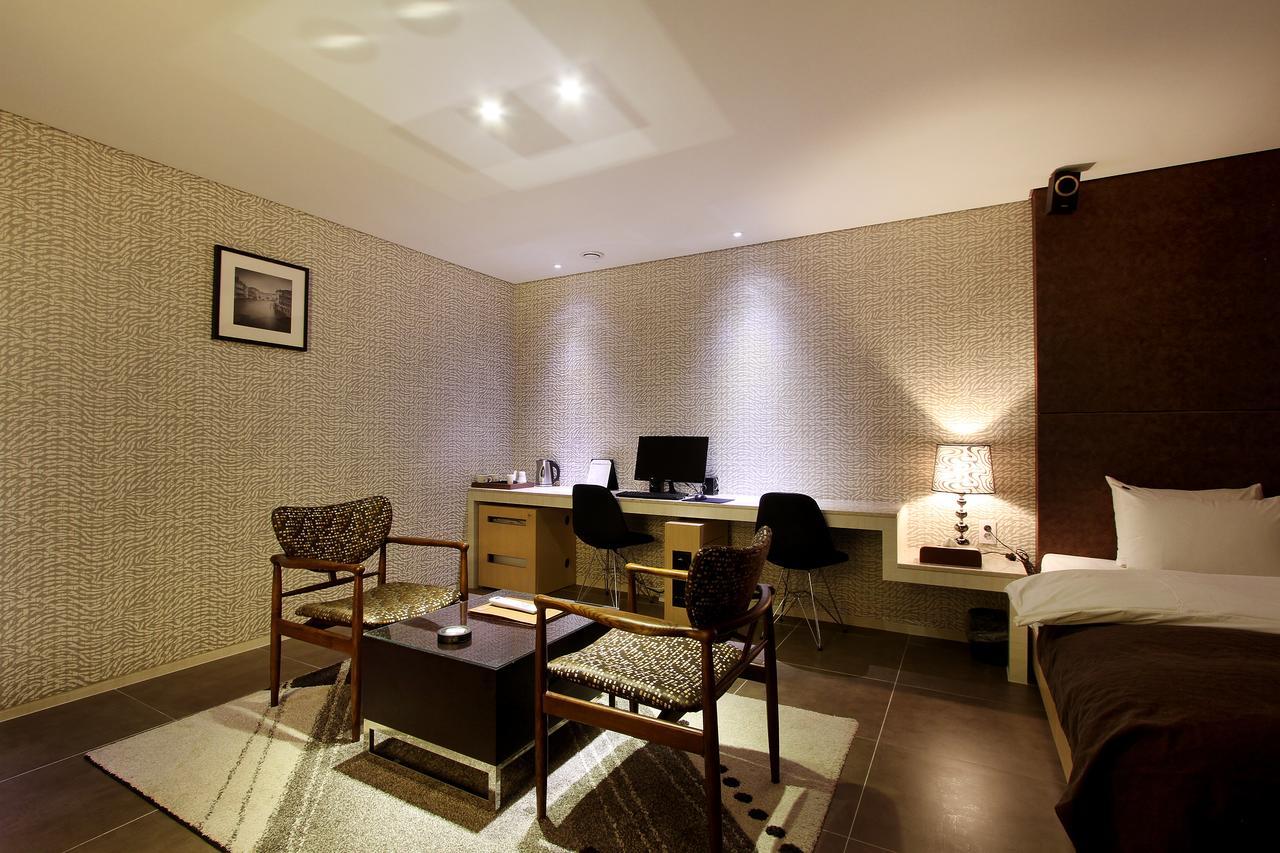 Uijeongbu Latree Hotel Екстер'єр фото